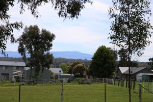 Great dividing range from Moe - Yallourn rail trail